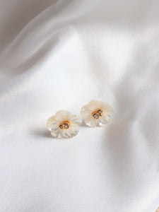 Shell Flower Earrings